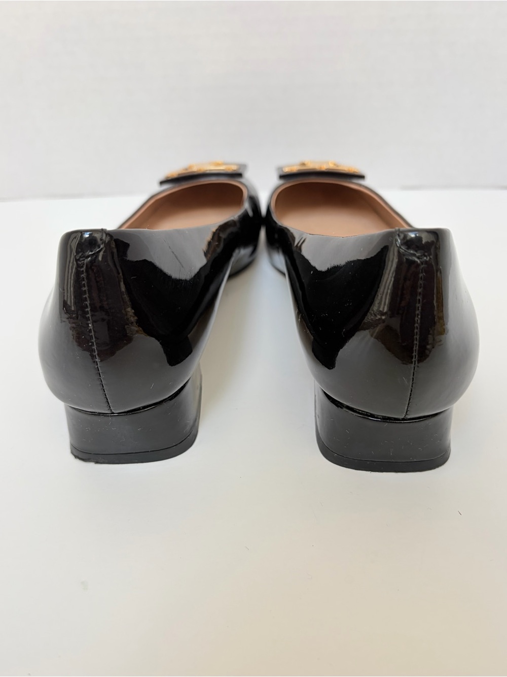 Tory Burch Gigi Pump Square Toe Block Heels Patent Leather Black Gold Size 8.5 - Picture 11 of 14